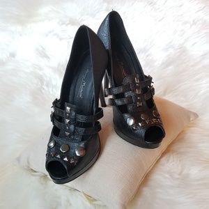 Women's shoes